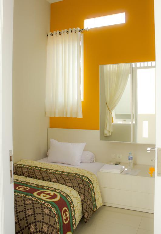 Purwosari Residence Semarang Habitación foto